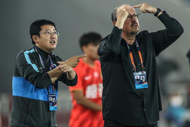 马刺与鹈鹕的大胆交易：福克斯换来五名球员是否划算？